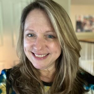 Meet your Posher, Lainie